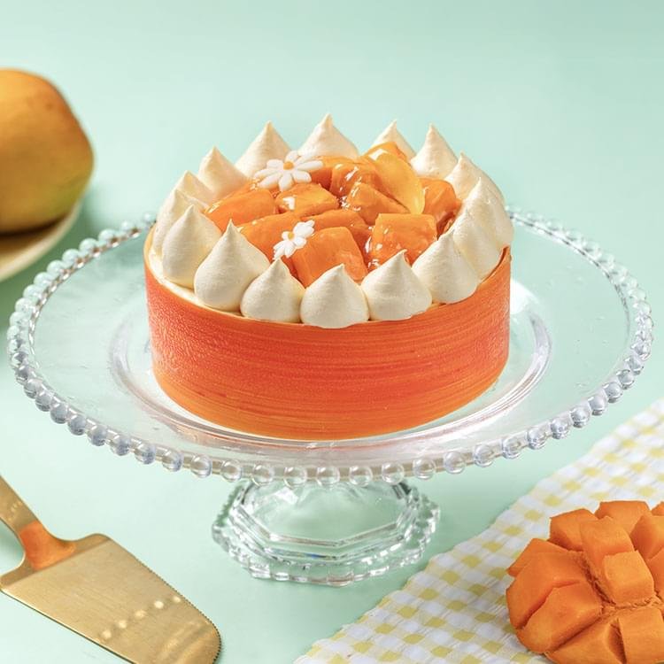 Fresh Mango Cream Cake